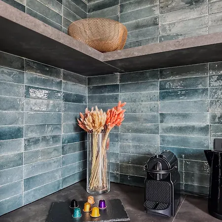 Elvezia Boutique Μπαβένο