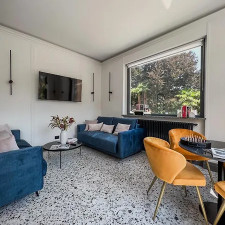 Elvezia Boutique * Μπαβένο