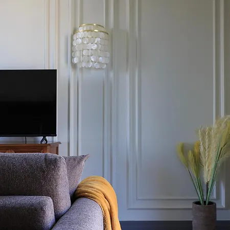 Elvezia Boutique * Μπαβένο