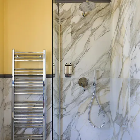 Elvezia Boutique 公寓 *